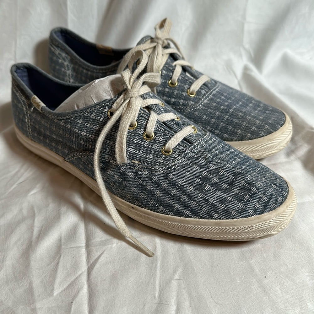 KEDS Women’s Vintage style blue size 6.5
